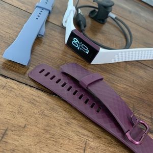 Fitbit Charge 4 + Bands